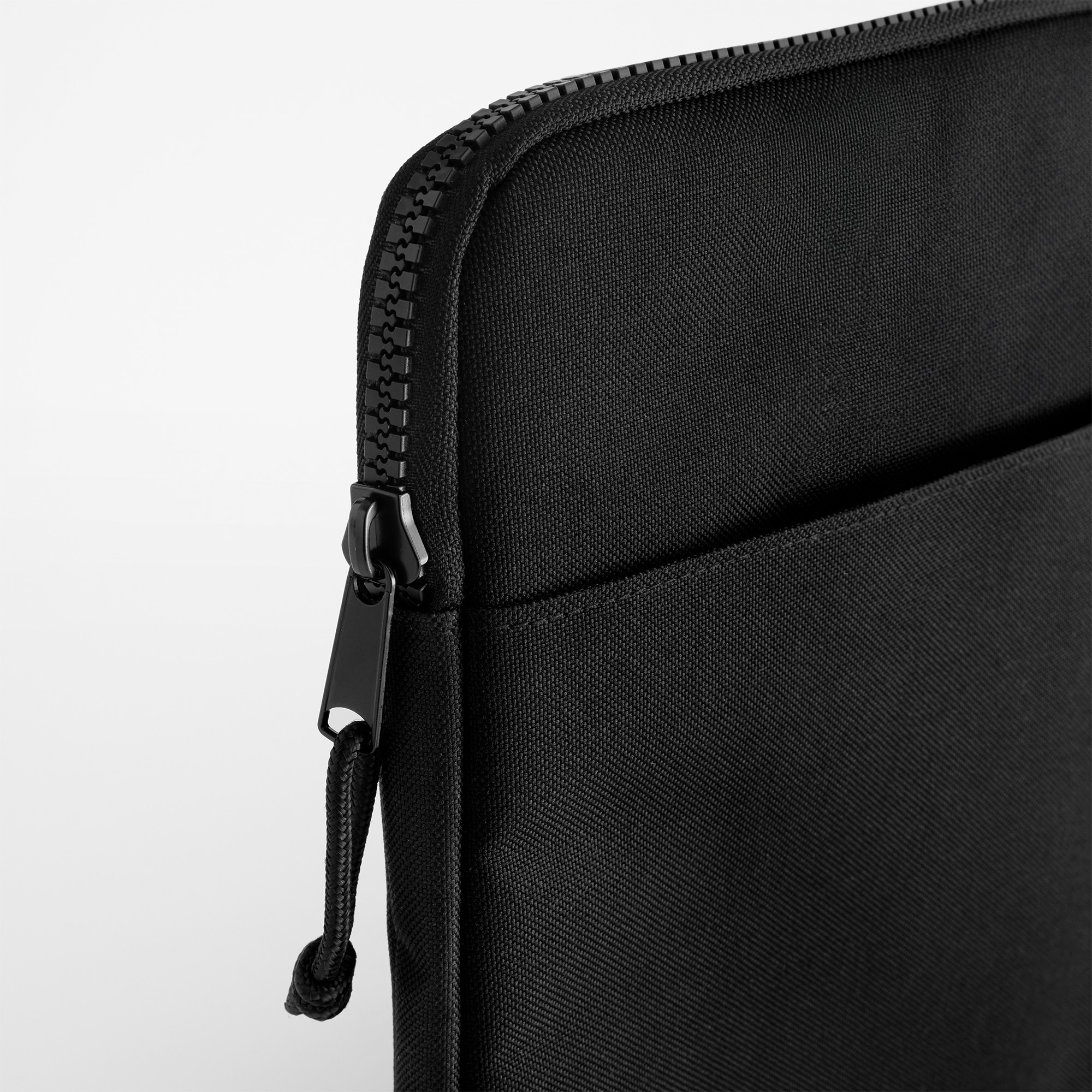 ESSENTIAL 15" LAPTOP CASE